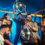 Top Reasons to Visit a High-Energy Bar in Miami for Drinks and Dancing